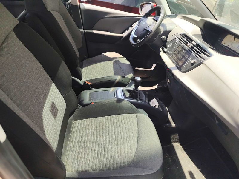 Citroen C4 Picasso 1.2 e-THP Live Edition 2016 – снимка 10