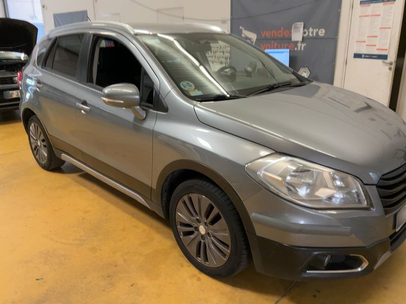 Suzuki SX4 S-Cross 1.6 DDiS Easy 2WD — zdjęcie 8