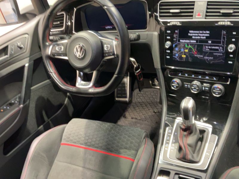 Volkswagen Golf VII 2.0 TSI GTI BlueMotion Tech 2019 – снимка 18