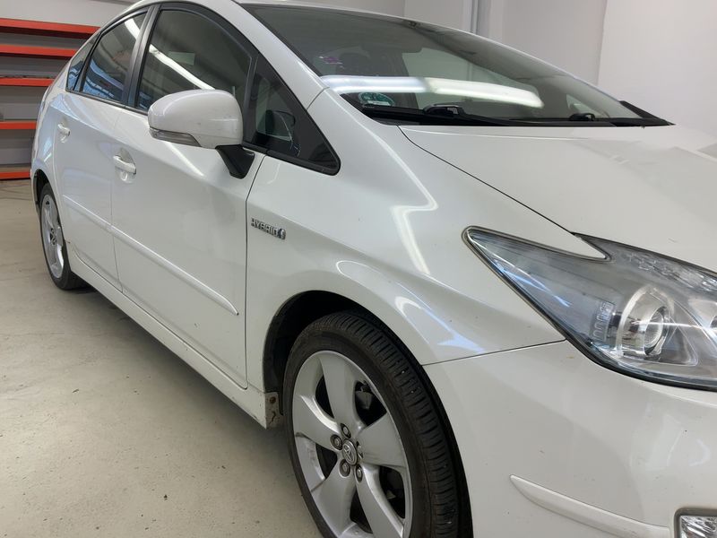 Toyota Prius 1.8 Life 2011 – снимка 12