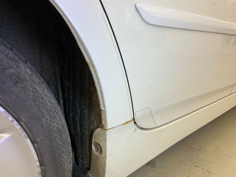 Toyota Prius 1.8 Life 2011 – снимка 24