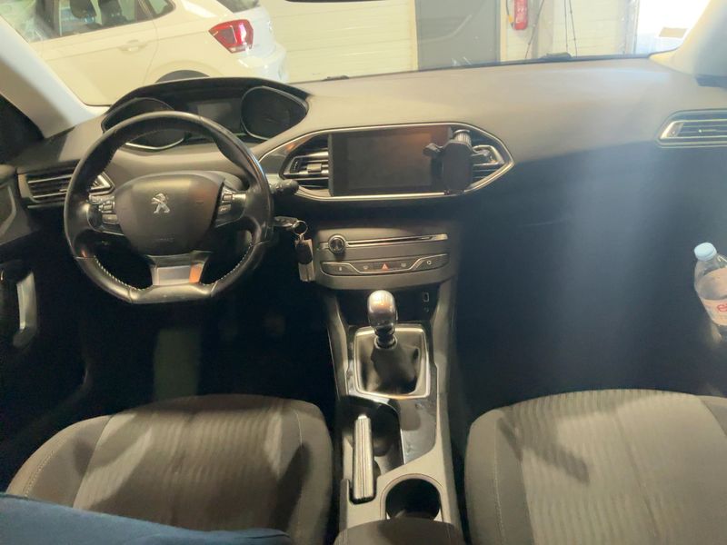 Peugeot 308 1.6 Blue-HDi Pack Clim Nav — zdjęcie 12
