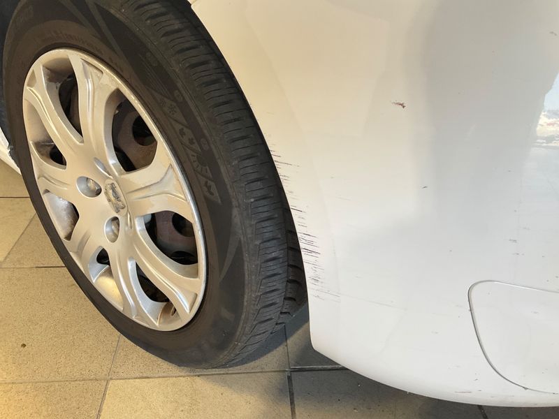 Peugeot 308 1.6 Blue-HDi Pack Clim Nav 2016 – снимка 25