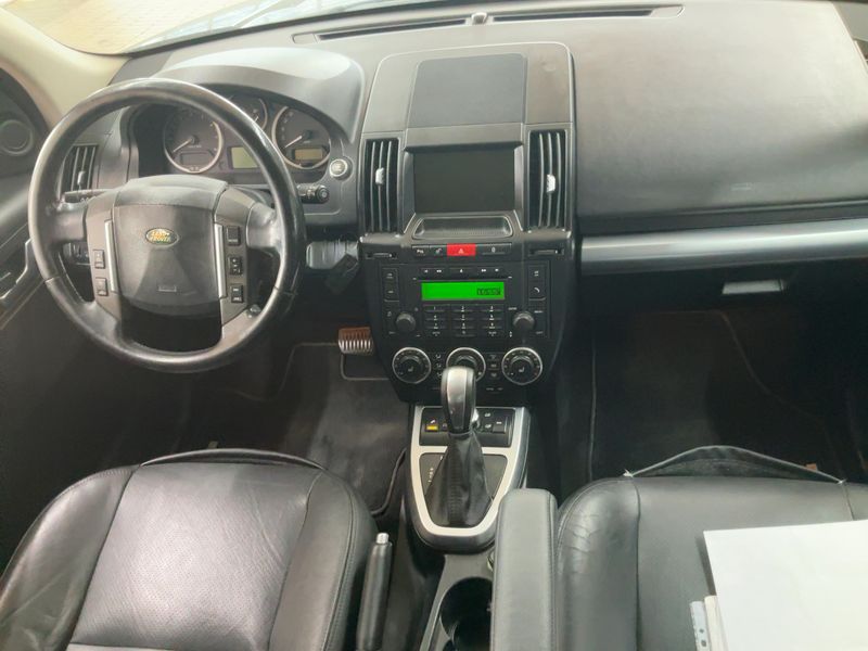 Land Rover Freelander 3.2 I6 HSE — zdjęcie 12