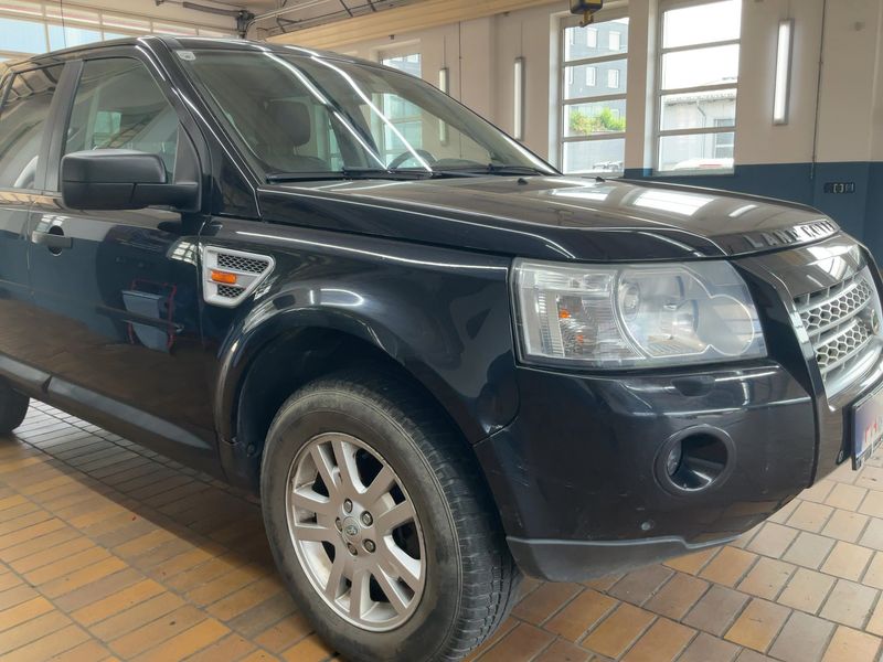 Land Rover Freelander 3.2 I6 HSE — zdjęcie 8