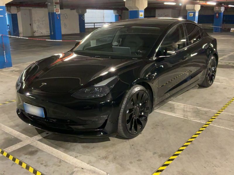 Tesla Model 3 Performance Dual AWD AWD
