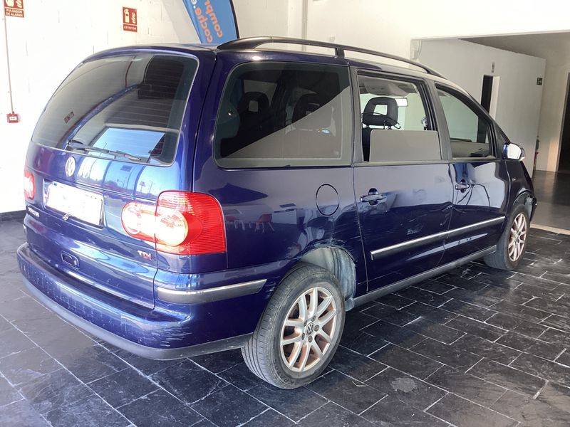 Volkswagen Sharan 1.9 TDI Comfortline — zdjęcie 2