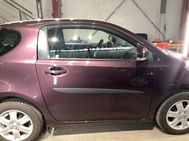 Toyota iQ 1.0 VVT-i — zdjęcie 7