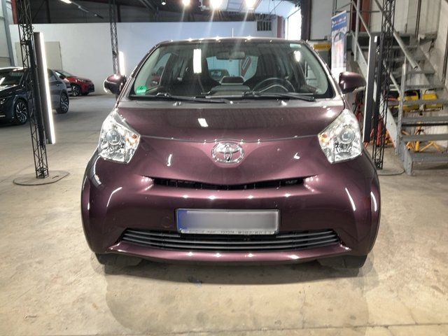 Toyota iQ 1.0 VVT-i — zdjęcie 9