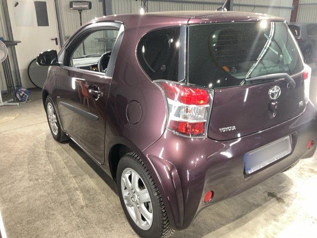 Toyota iQ 1.0 VVT-i — zdjęcie 3