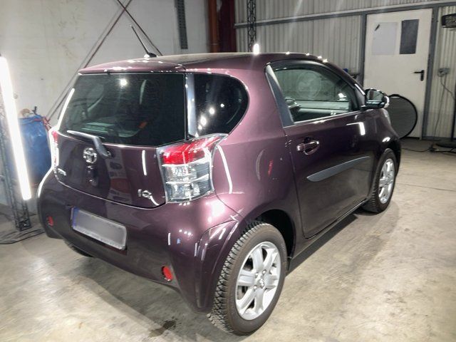 Toyota iQ 1.0 VVT-i — zdjęcie 6