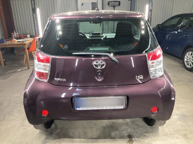 Toyota iQ 1.0 VVT-i — zdjęcie 5