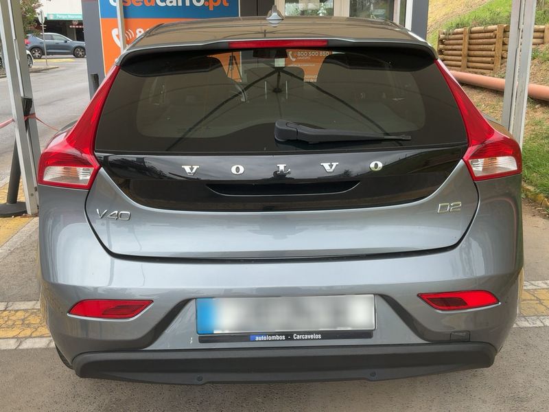 Volvo V40 2.0 D2 Kinetic — zdjęcie 5