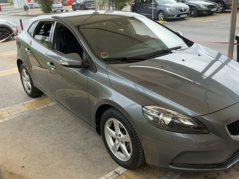 Volvo V40 2.0 D2 Kinetic — zdjęcie 8