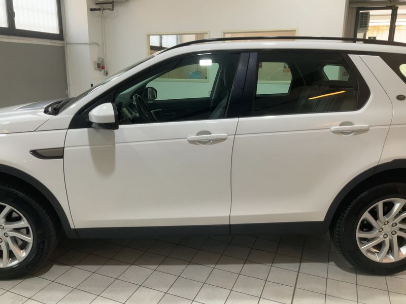 Land Rover Discovery Sport 2.0 Turbo SE AWD 2018 – снимка 4