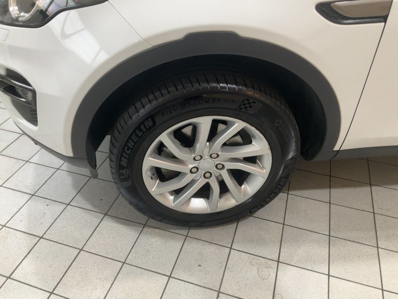 Land Rover Discovery Sport 2.0 Turbo SE AWD 2018 – снимка 3
