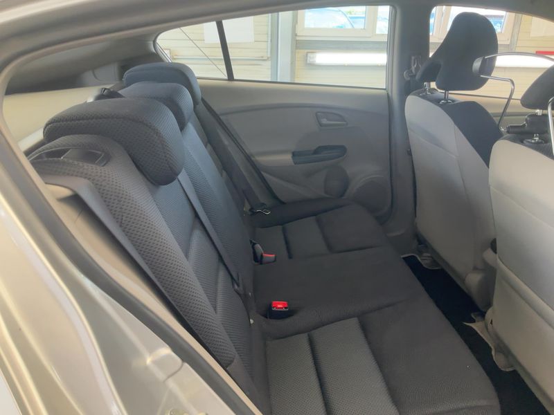 Honda Insight 1.3 Hybrid Comfort — zdjęcie 14
