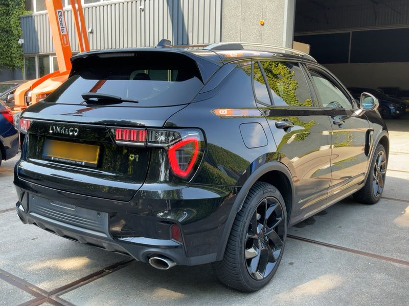 Lynk & Co 01 1.5 Plug-in Hybrid — zdjęcie 6