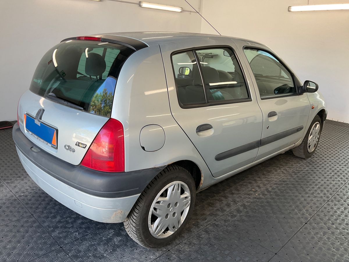 Renault Clio 1.4 RT