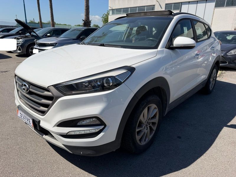 Hyundai Tucson 1.7 CRDi 25 Aniversario 4x2 — zdjęcie 2
