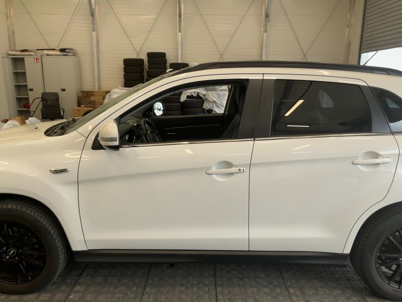 Mitsubishi ASX 1.8 DI-D Diamant Edition 4WD — zdjęcie 4