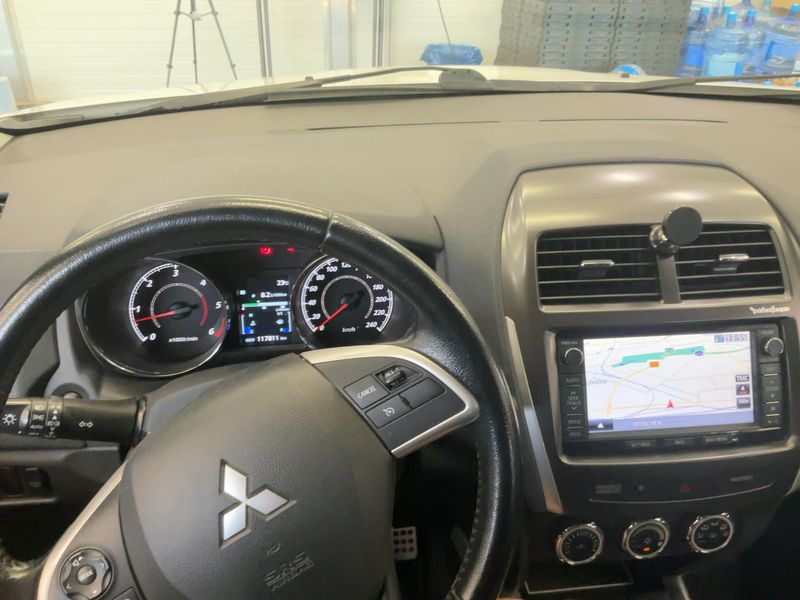 Mitsubishi ASX 1.8 DI-D Diamant Edition 4WD — zdjęcie 12