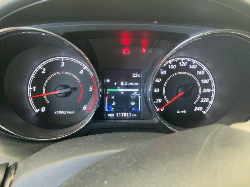 Mitsubishi ASX 1.8 DI-D Diamant Edition 4WD — zdjęcie 13