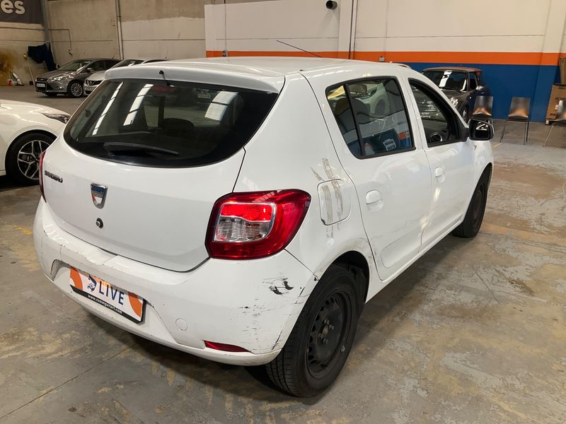 Dacia Sandero 1.2 Laureate — zdjęcie 2