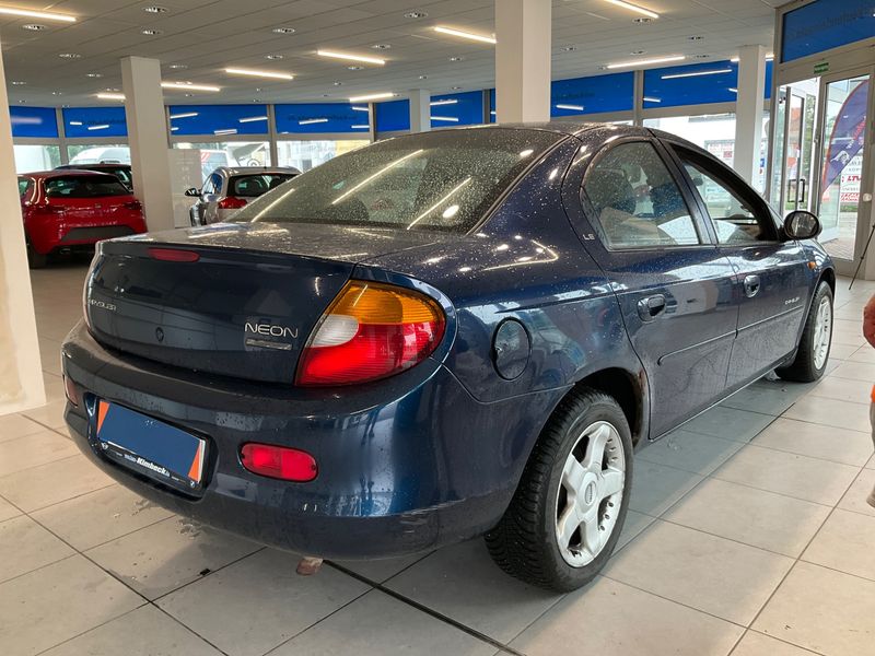 Chrysler Neon 2.0 LE — zdjęcie 2
