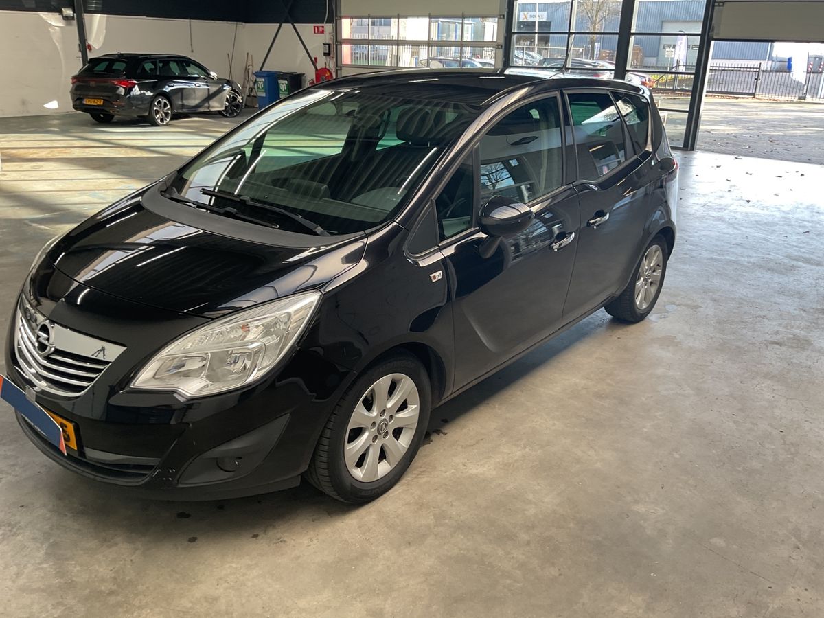 Opel Meriva 1.4 Turbo Selection