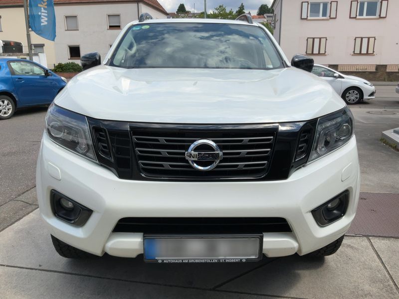 Nissan Navara NP-300 2.3 dCi N-Guard Double Cab 4x4 — zdjęcie 9