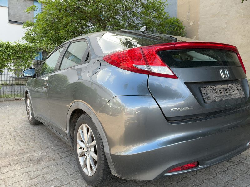 Honda Civic 1.4 Comfort — zdjęcie 3