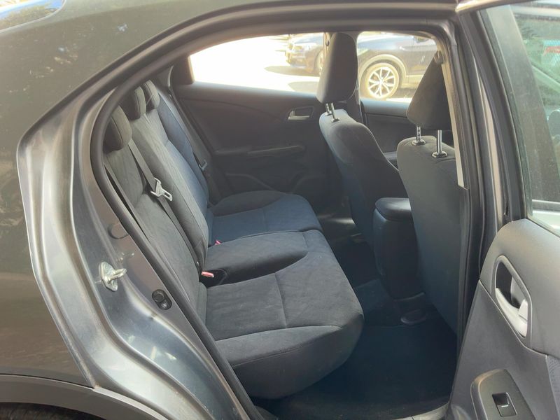Honda Civic 1.4 Comfort — zdjęcie 14