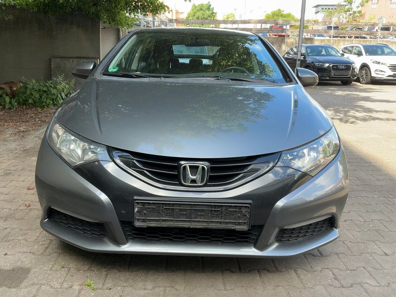 Honda Civic 1.4 Comfort — zdjęcie 9