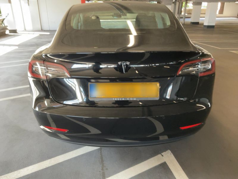 Tesla Model 3 Standard Range Plus — zdjęcie 5