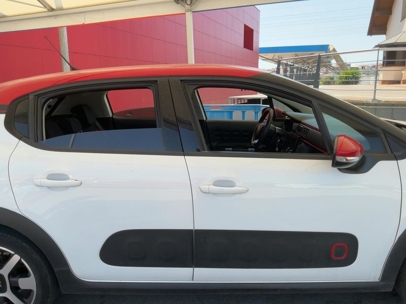 Citroen C3 1.2 PureTech Shine 2018 – снимка 10