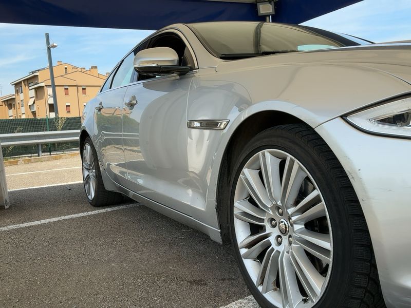 Jaguar XJ 3.0 D V6 Premium Luxury — zdjęcie 8