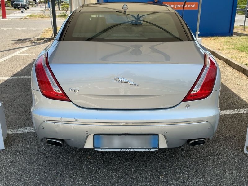 Jaguar XJ 3.0 D V6 Premium Luxury — zdjęcie 5