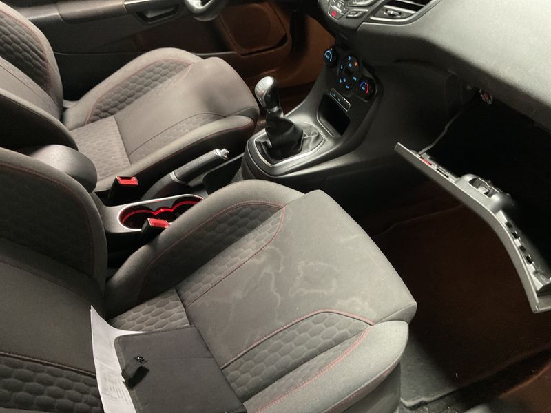 Ford Fiesta 1.0 EcoBoost ST-Line 2017 – снимка 24