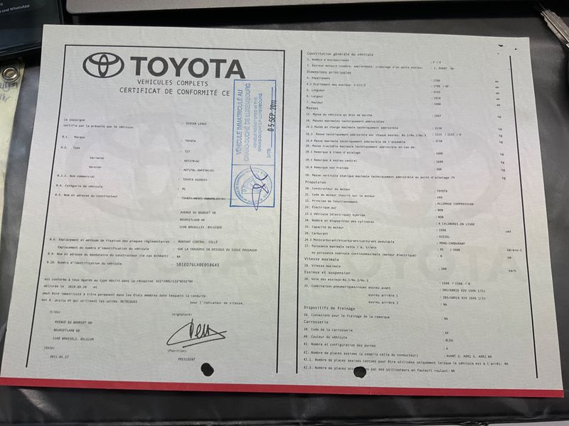 Toyota Avensis 2.0 D-4D — zdjęcie 6