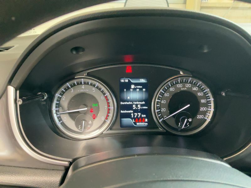 Suzuki Vitara 1.4 BoosterJet Mild-Hybrid Comfort 4x2 — zdjęcie 13