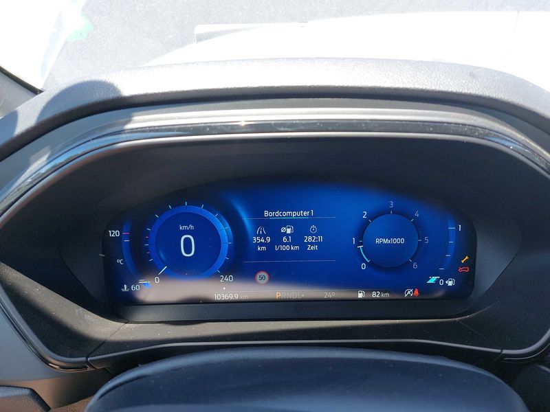 Ford Focus 1.5 TDCi EcoBlue ST-Line X — zdjęcie 12
