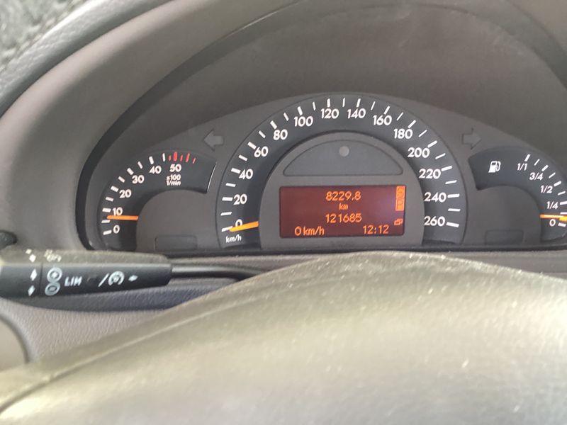 Mercedes-Benz C-Klasse C 270 CDI Elegance 2002 – снимка 4