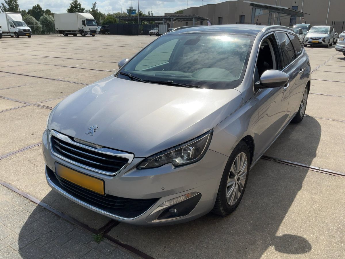 Peugeot 308 2015