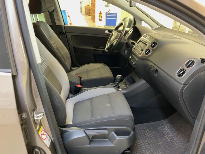 Volkswagen Golf VI Plus 1.2 TSI Life — zdjęcie 11
