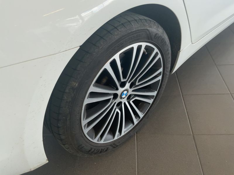 BMW 5er 520d Mild-Hybrid xDrive Sport Line 2020 – снимка 9