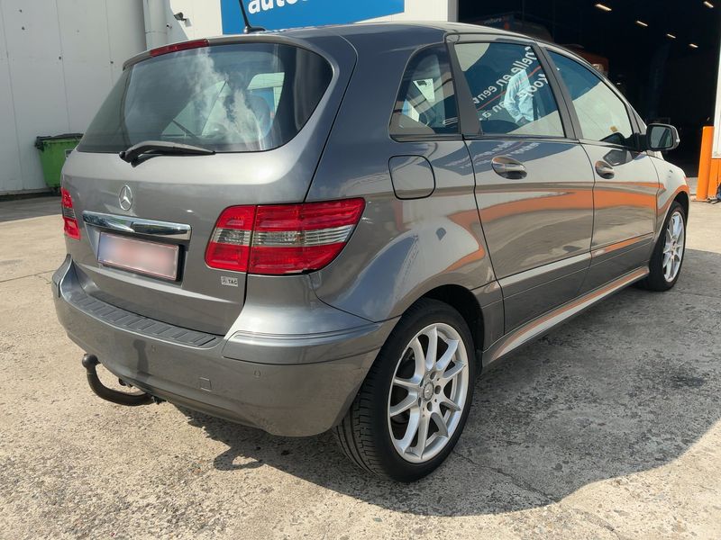 Mercedes-Benz B-Klasse B 180 CDI — zdjęcie 6