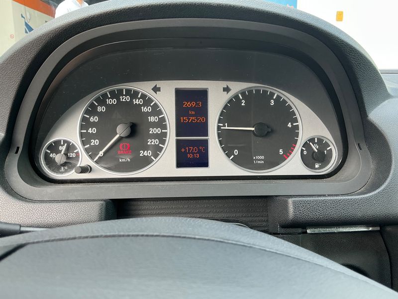 Mercedes-Benz B-Klasse B 180 CDI — zdjęcie 13