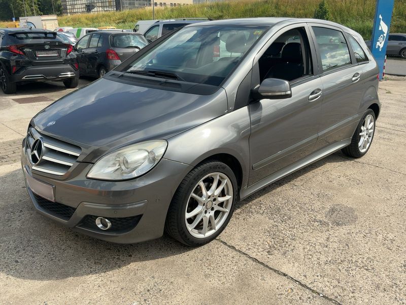 Mercedes-Benz B-Klasse B 180 CDI — zdjęcie 1