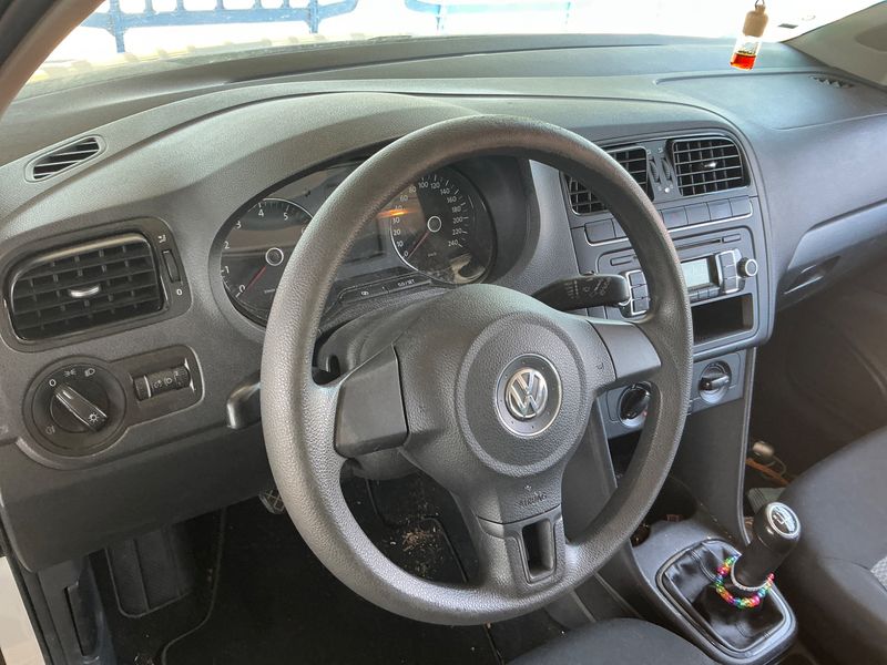 Volkswagen Polo 1.2 Advance BlueMotion Tech 2012 – снимка 28